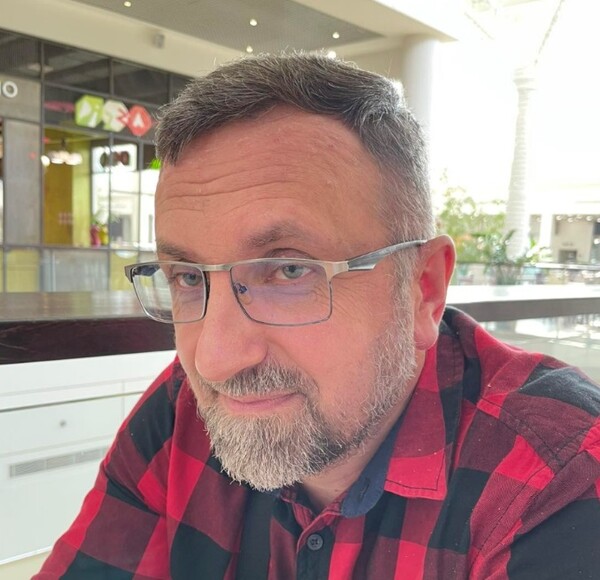 Алекс Топольницький